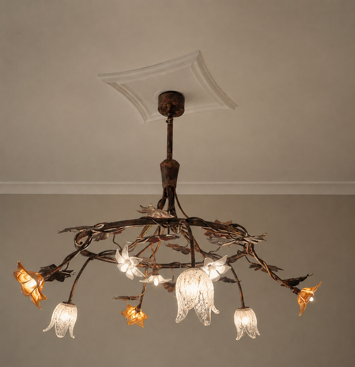 Delicate Tavan Aydınlatması – AyKu Atelier