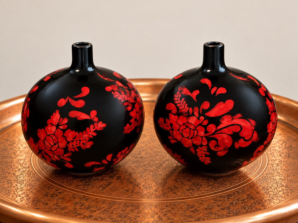 Noir Floral – Vintage Vazo Çifti